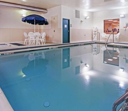 Photo of Country Inn & Suites by Radisson, Chambersburg, PA