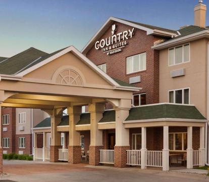 Photo of Country Inn & Suites by Radisson, Lincoln North Hotel and Conference Center, NE
