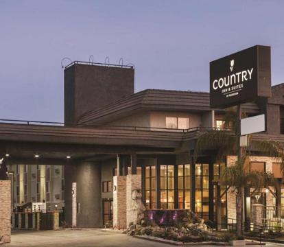 Photo of Country Inn & Suites by Radisson, Bakersfield, CA