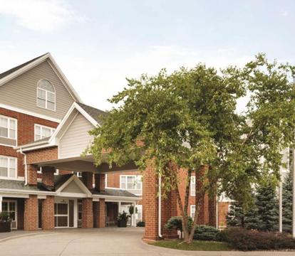 Photo of Country Inn & Suites by Radisson, Des Moines West, IA