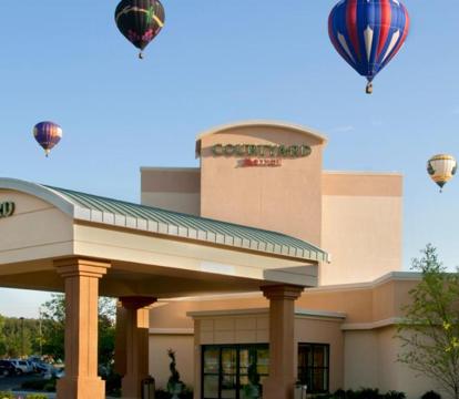 Photo of Courtyard by Marriott Canton