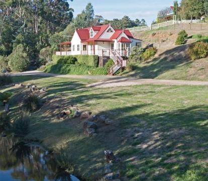 Photo of Crabtree Riverfront Cottages