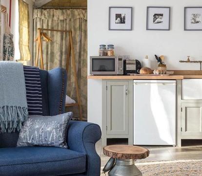 Photo of Crafts Hill Barn