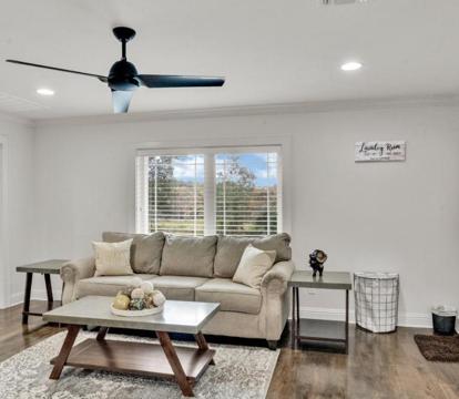 Photo of Lakefront Fully Loaded Apartment