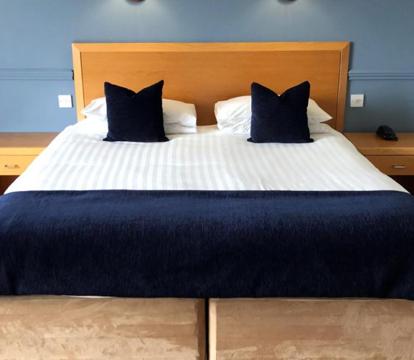 Photo of Dalmeny Hotel