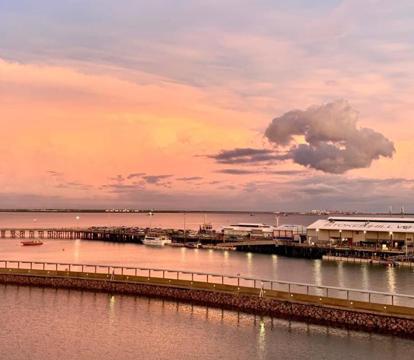Photo of Absolute Waterfront - Tropical Sunrise Apartment Over The Water