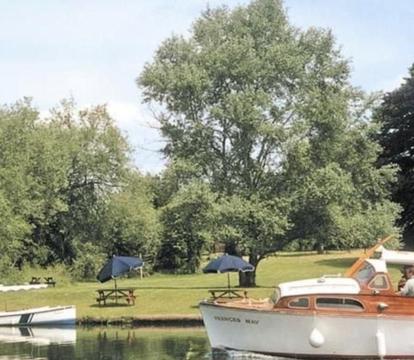 Photo of Dinckley Court River Thames Boutique B&B