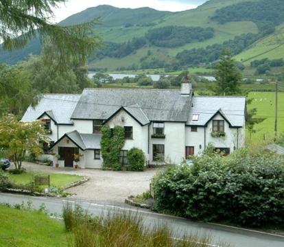 The most romantic hotels and getaways in Tal-y-llyn (Gwynedd)