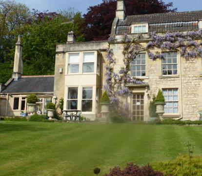 Photo of Dolphin House