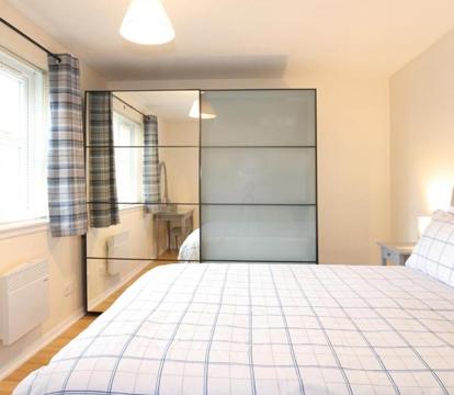 Photo of Edinburgh Palace Apartment