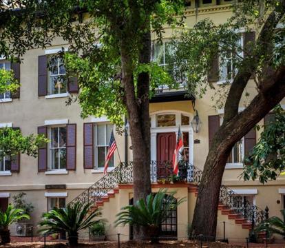 Photo of Eliza Thompson House, Historic Inns of Savannah Collection