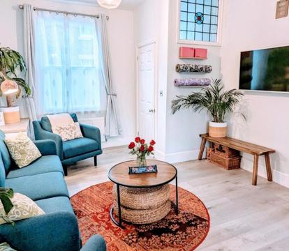 Photo of Enjoy the Pause in heart of Chester - Quiet, 2 min walk to Shops, Cafes, Bars, River, Parks & Attractions