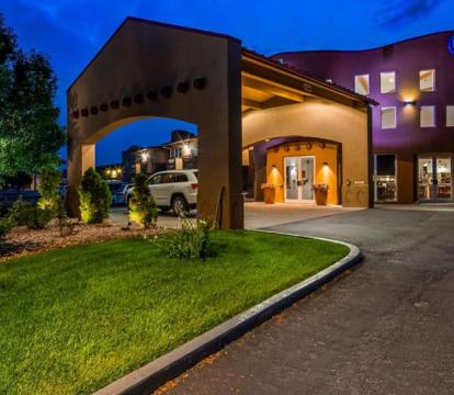 Photo of Best Western Kiva Inn