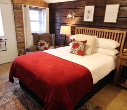 Photo of Boutique Garden Lodge @ The Larches