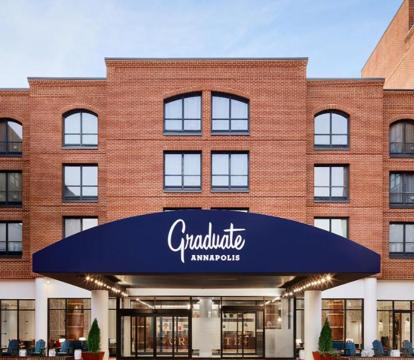 Photo of Graduate Annapolis