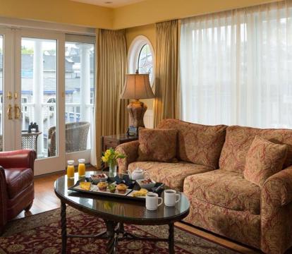 Photo of Grand Harbor Inn