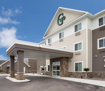 Photo of GrandStay Hotel & Suites