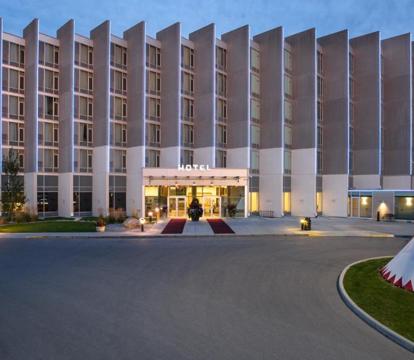 Photo of Grey Eagle Resort