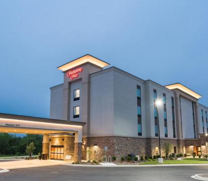 Photo of Hampton Inn Cumberland