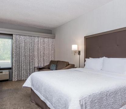 Photo of Hampton Inn Milwaukee Airport