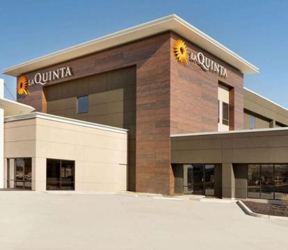 Photo of La Quinta Inn & Suites by Wyndham St Louis Route 66