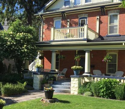 Photo of Hatfield House on Hibernia