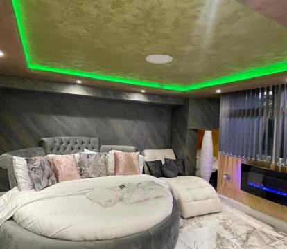 Photo of Hidden Gem Lt Properties Jaccuzi bath Superkingsize bed Parking available