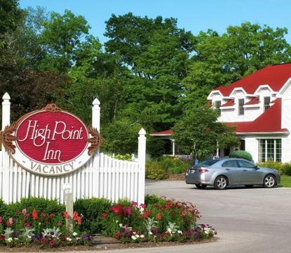 Photo of High Point Inn