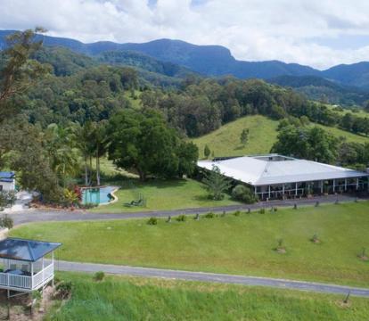 Photo of Hillcrest Mountain View Retreat