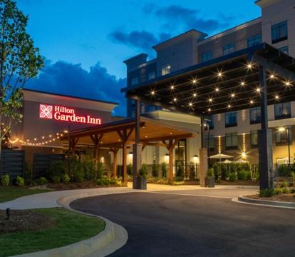Escape to Romance: Unwind at Our Handpicked Selection of Romantic Hotels in Spartanburg (South Carolina)