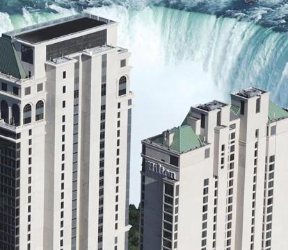 Photo of Hilton Niagara Falls/ Fallsview Hotel and Suites