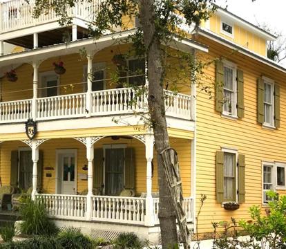 Photo of Historic Luxury Two Bedroom Apartment