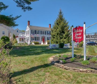 Best Adults-Only hotels in Wells (Maine)