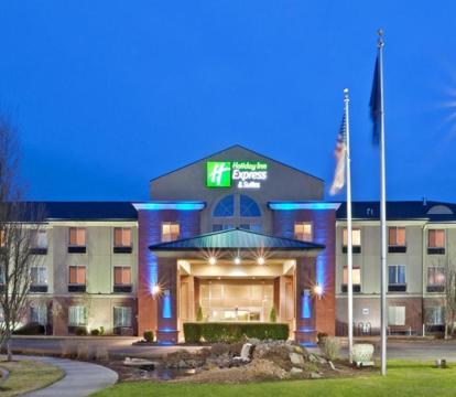 Photo of Holiday Inn Express Hotel & Suites Albany, an IHG Hotel