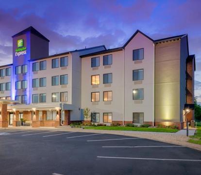 Best Adults-Only hotels in Coon Rapids (Minnesota)
