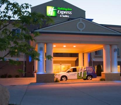 Photo of Holiday Inn Express & Suites Northwood, an IHG Hotel