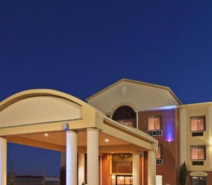 Photo of Holiday Inn Express Hotel & Suites Plainview, an IHG Hotel