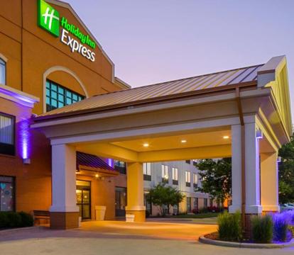 Photo of Holiday Inn Express Bloomington West, an IHG Hotel