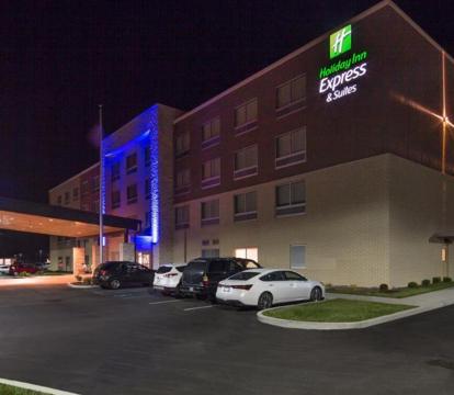 Photo of Holiday Inn Express & Suites - Indianapolis NW - Zionsville, an IHG Hotel