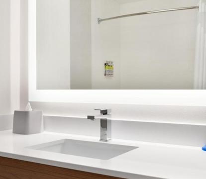 Photo of Holiday Inn Express Hotel & Suites Opelika Auburn, an IHG Hotel