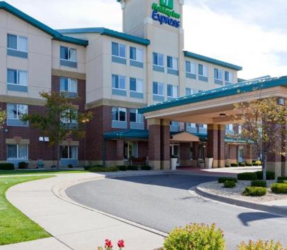 Photo of Holiday Inn Express Hotel & Suites-St. Paul, an IHG Hotel