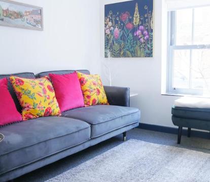 Photo of New street Luxury town house in the centre of Holt with free PARKING for one car