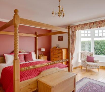 Photo of Home Farm B&B - Poppy Room