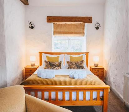 Photo of Home Farm & Lodge