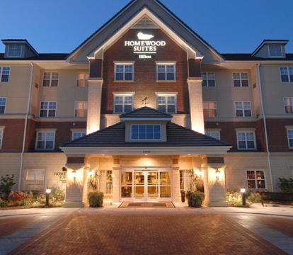 Escape to Romance: Unwind at Our Handpicked Selection of Romantic Hotels in Wichita (Kansas)