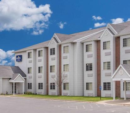 Photo of Microtel Inn and Suites by Wyndham Appleton