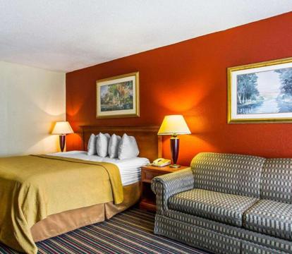 Photo of Quality Inn Opelika - Auburn