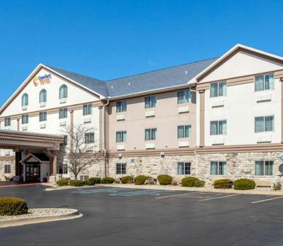 Photo of Comfort Suites Stevensville – St. Joseph