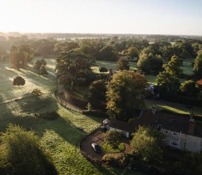Photo of Hovell Hall Country Bed and Breakfast
