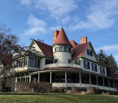 Photo of Idlwilde Inn